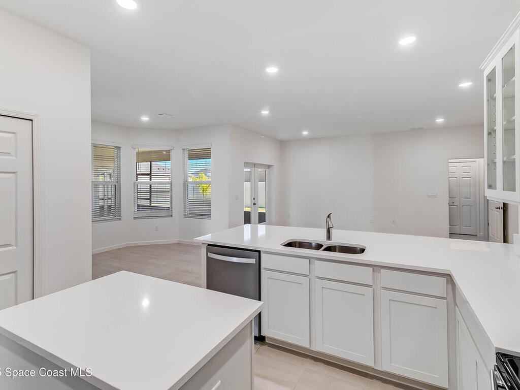 7075 Serpentine Court, Grant-Valkaria, FL 32949