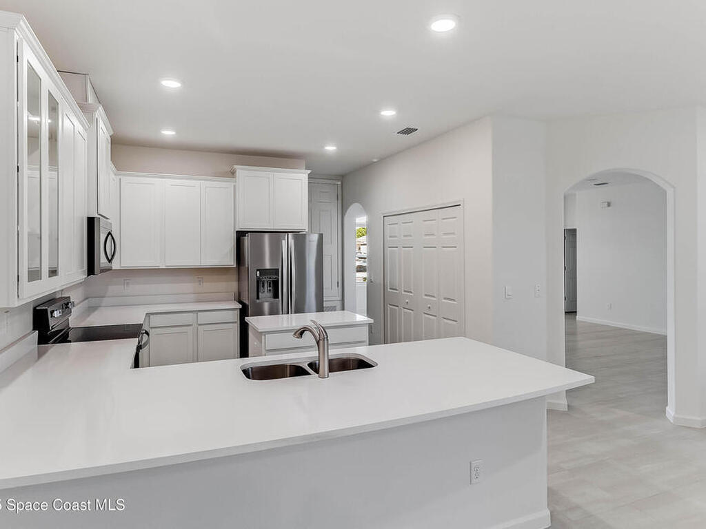 7075 Serpentine Court, Grant-Valkaria, FL 32949