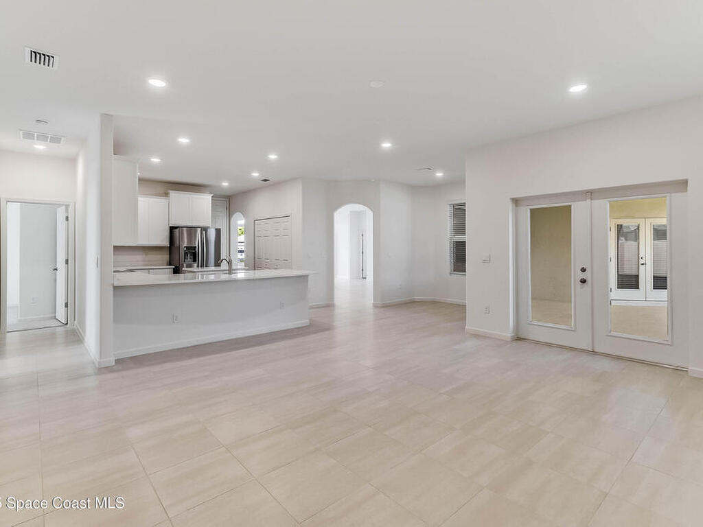 7075 Serpentine Court, Grant-Valkaria, FL 32949