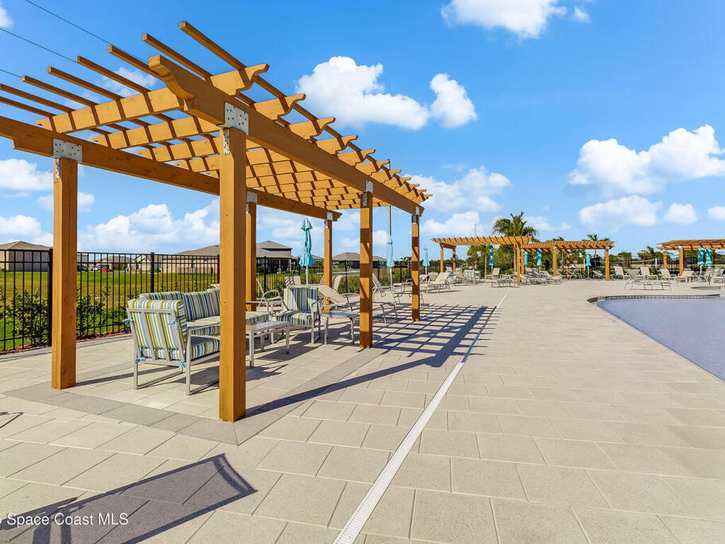 7075 Serpentine Court, Grant-Valkaria, FL 32949