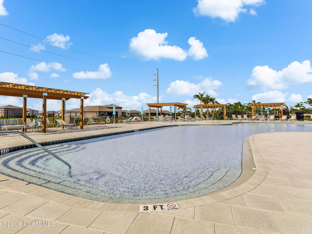 7075 Serpentine Court, Grant-Valkaria, FL 32949