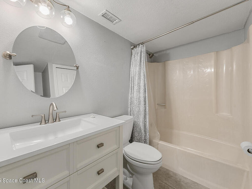 305 Tangle Run Boulevard, Melbourne, FL 32940