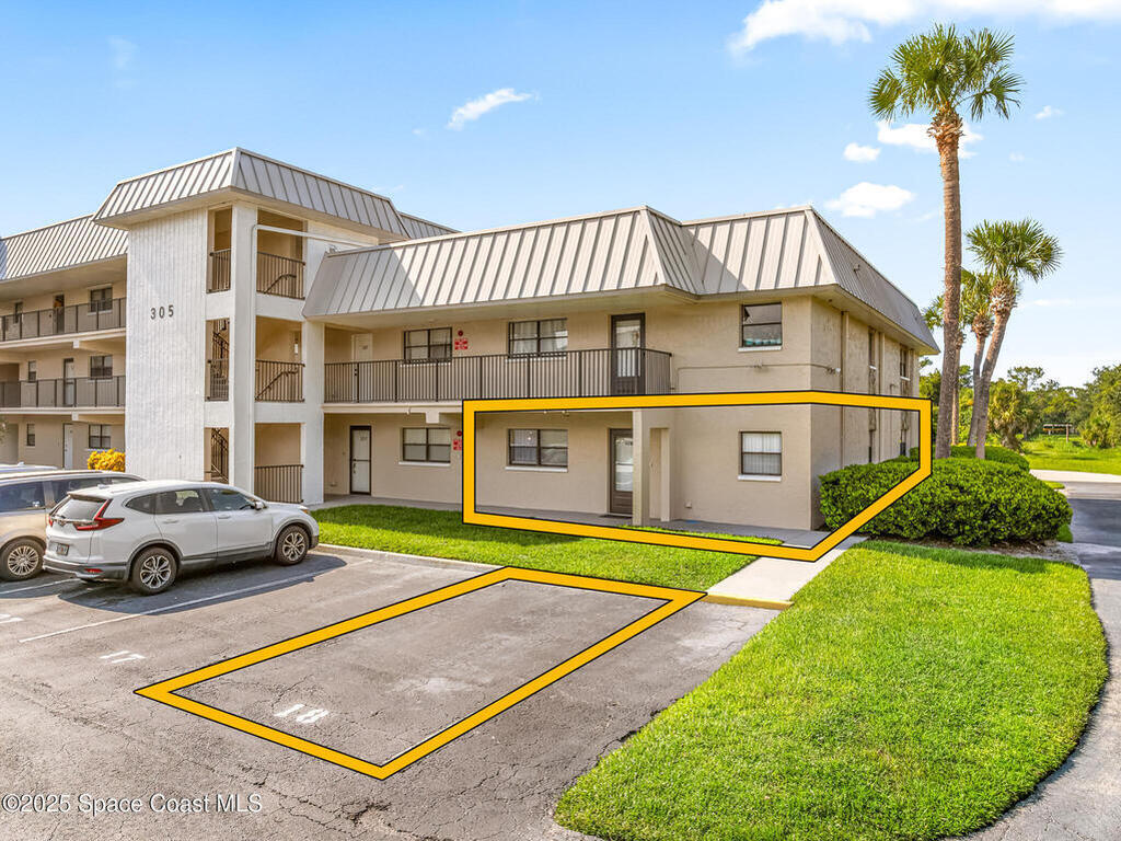 305 Tangle Run Boulevard, Melbourne, FL 32940