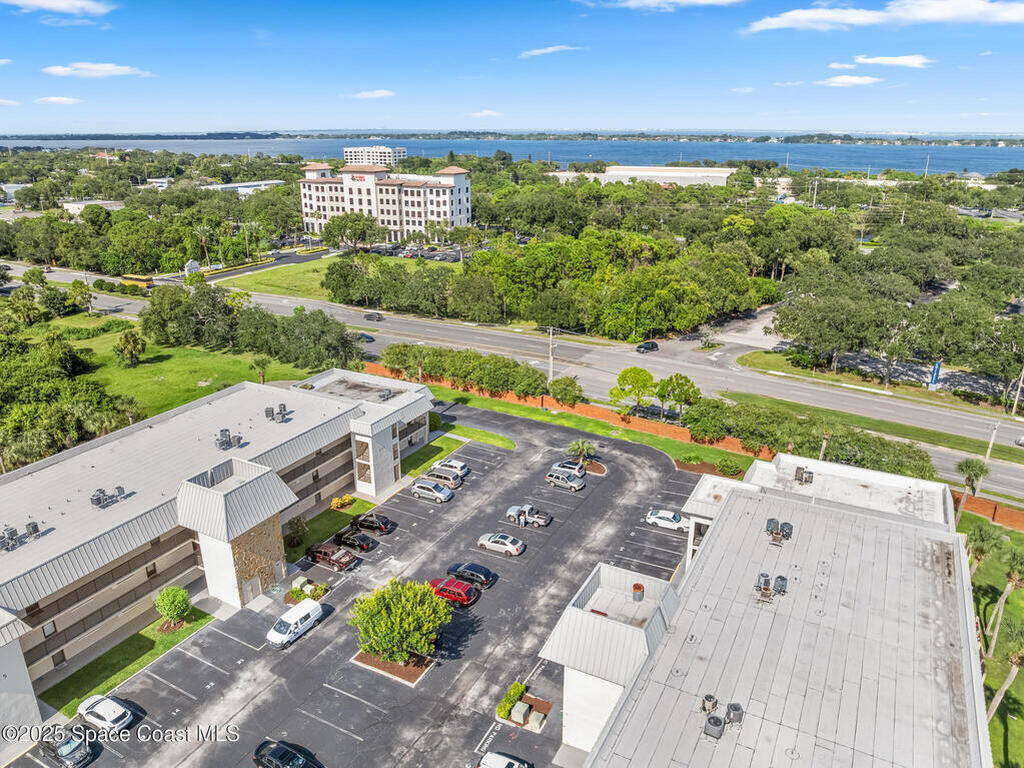 305 Tangle Run Boulevard, Melbourne, FL 32940