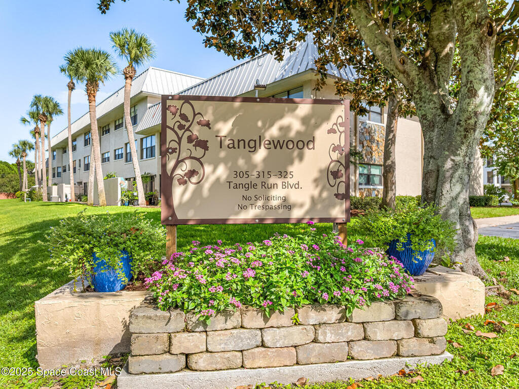 305 Tangle Run Boulevard, Melbourne, FL 32940