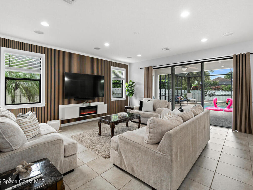 1216 Shiloh Drive, Melbourne, FL 32940