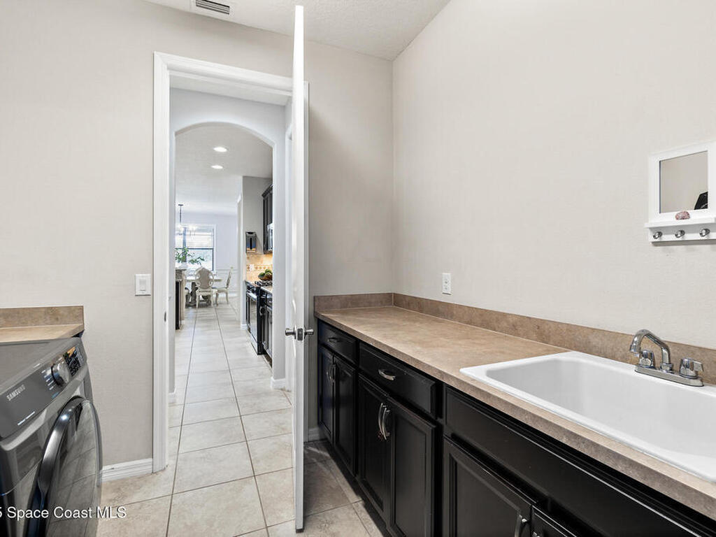 1216 Shiloh Drive, Melbourne, FL 32940