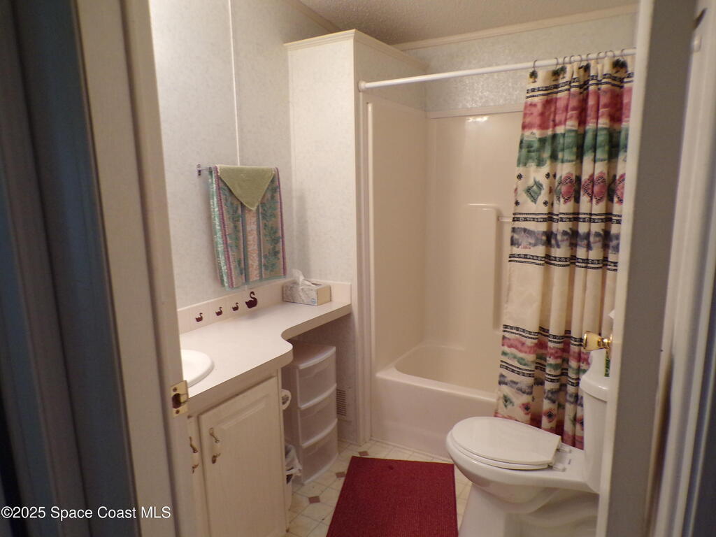 941 Wren Circle, Barefoot Bay, FL 32976