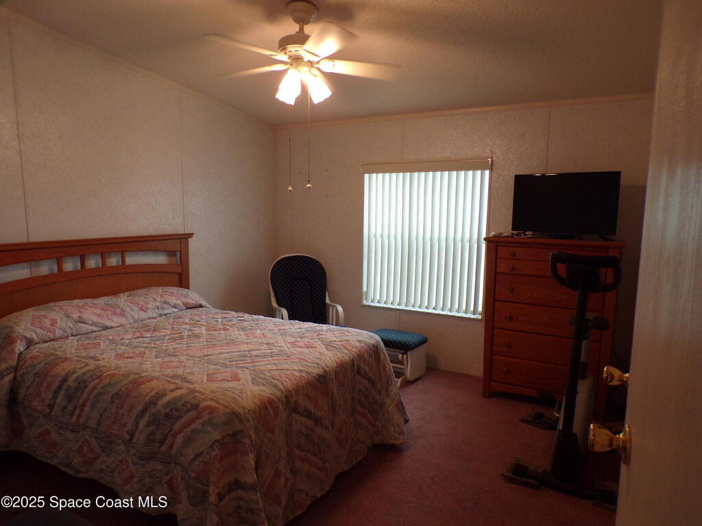 941 Wren Circle, Barefoot Bay, FL 32976