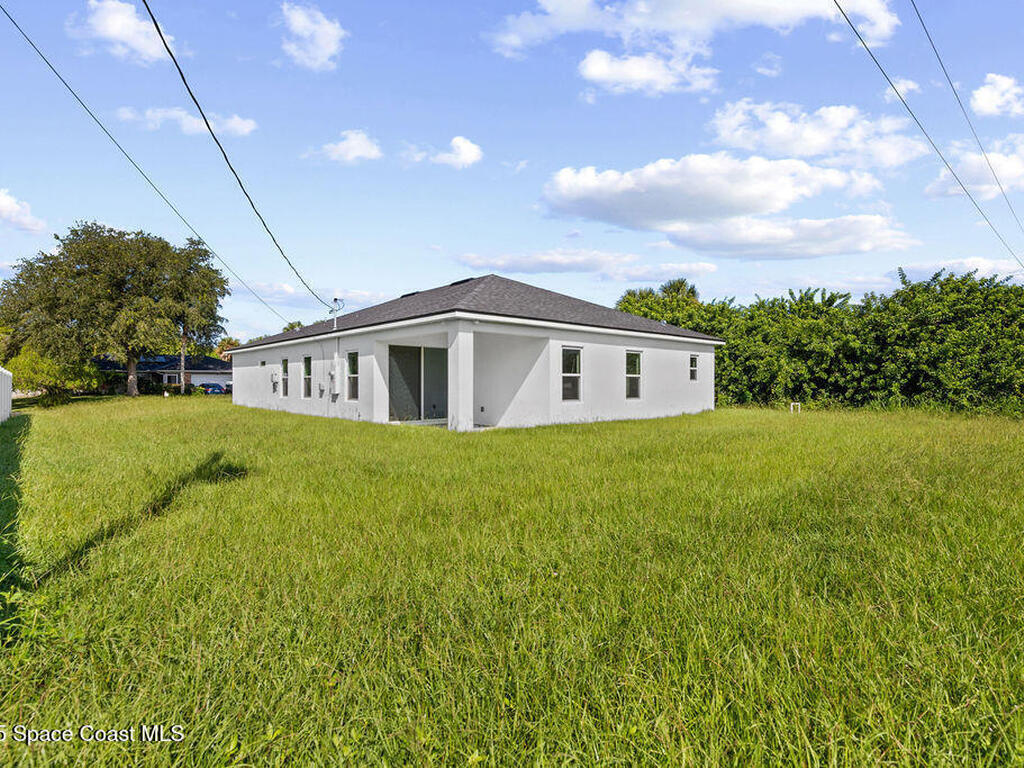 529 Tejon Avenue, Palm Bay, FL 32908