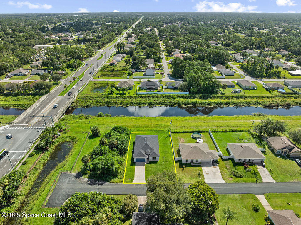 529 Tejon Avenue, Palm Bay, FL 32908