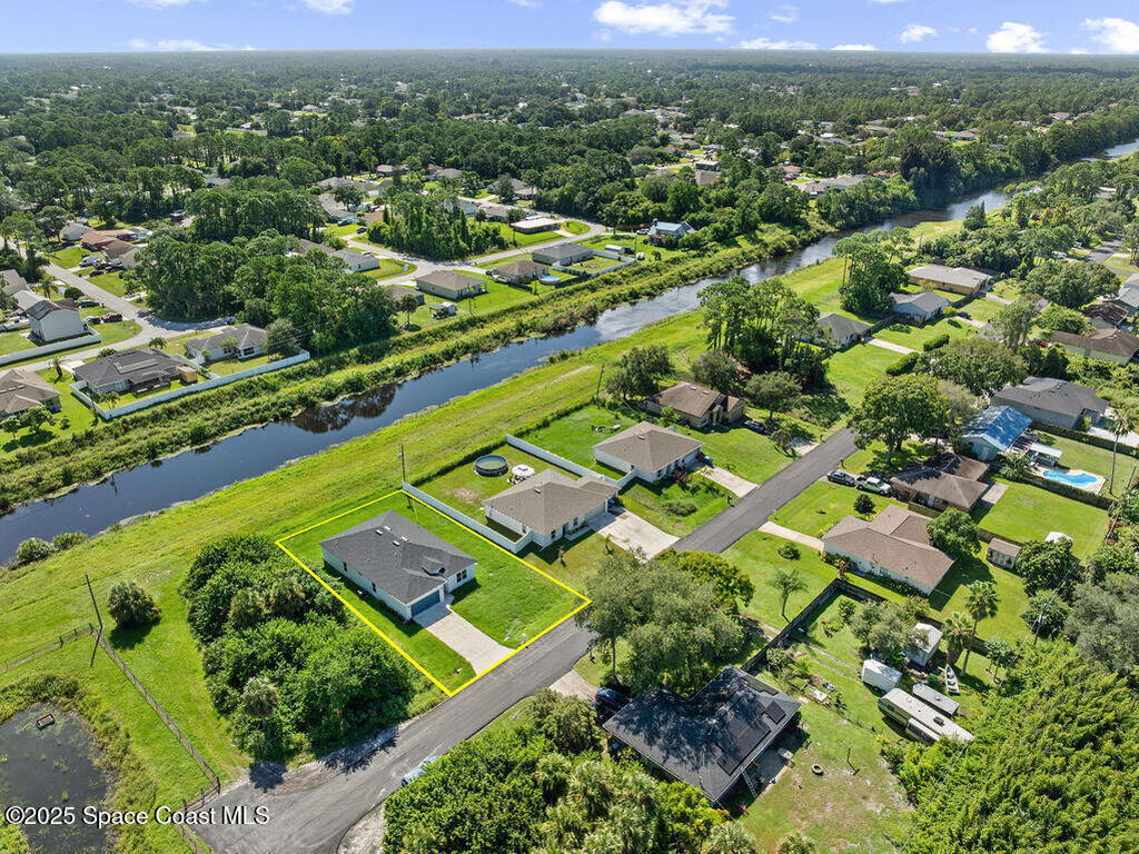 529 Tejon Avenue, Palm Bay, FL 32908