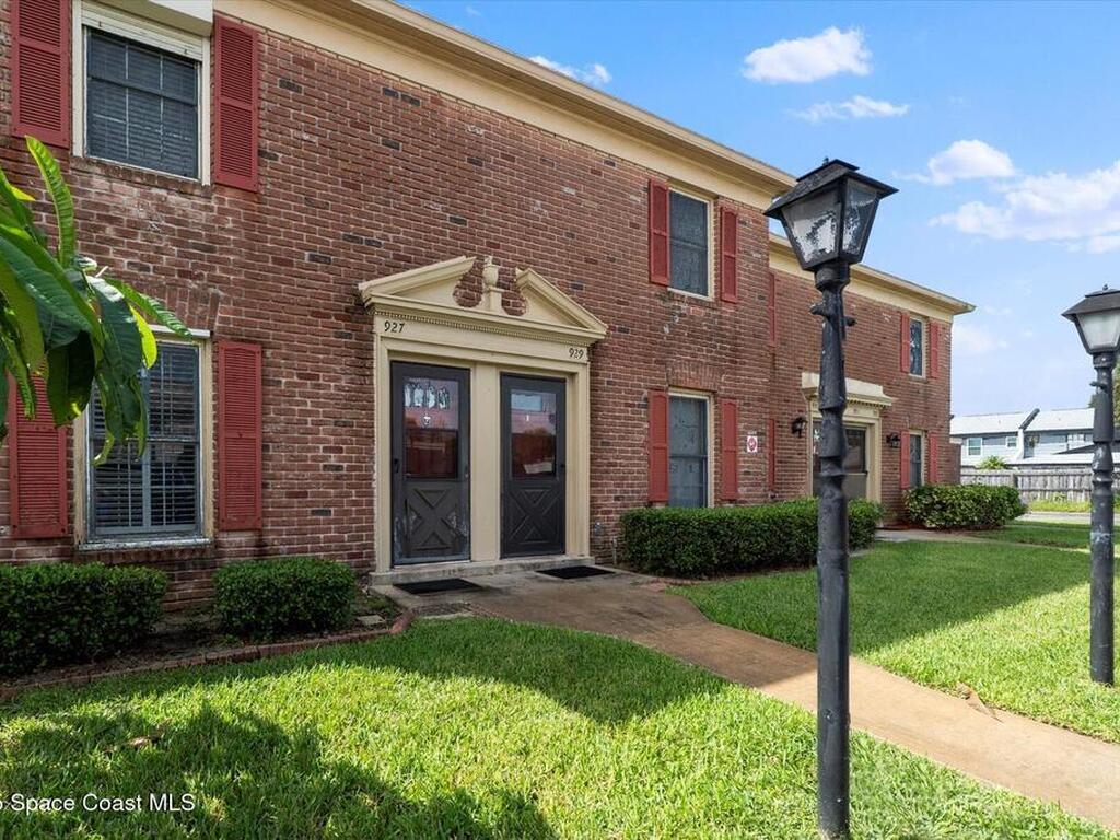 927 N Colonial Court, Indian Harbour Beach, FL 32937