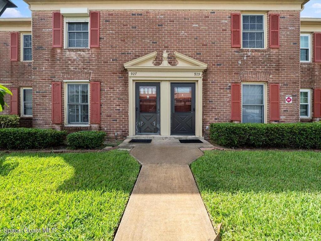 927 N Colonial Court, Indian Harbour Beach, FL 32937