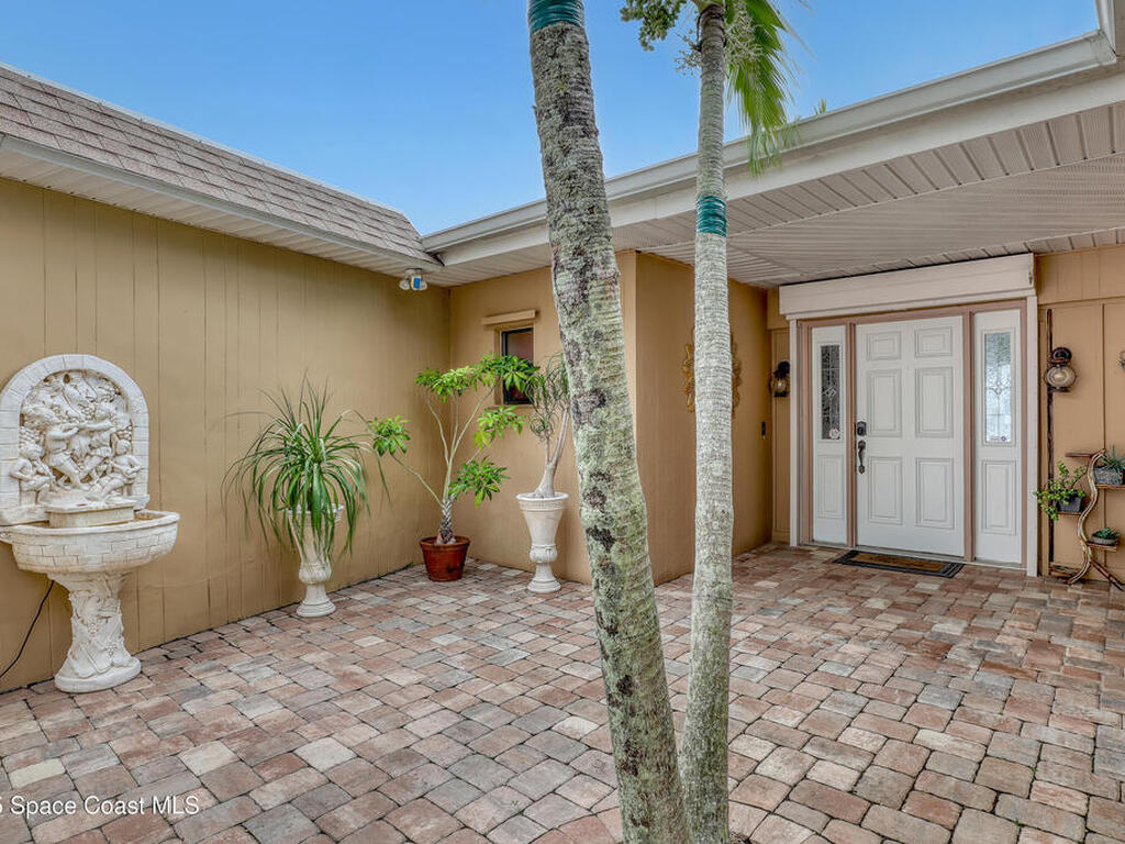1350 Taurus Court, Merritt Island, FL 32953