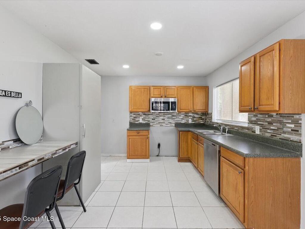 1390 Mariposa Drive, Palm Bay, FL 32905