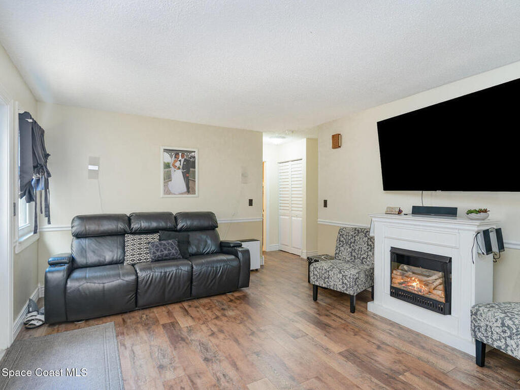 1010 Abada Court, Palm Bay, FL 32905