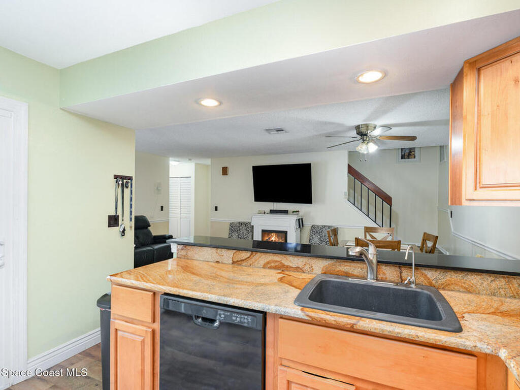 1010 Abada Court, Palm Bay, FL 32905