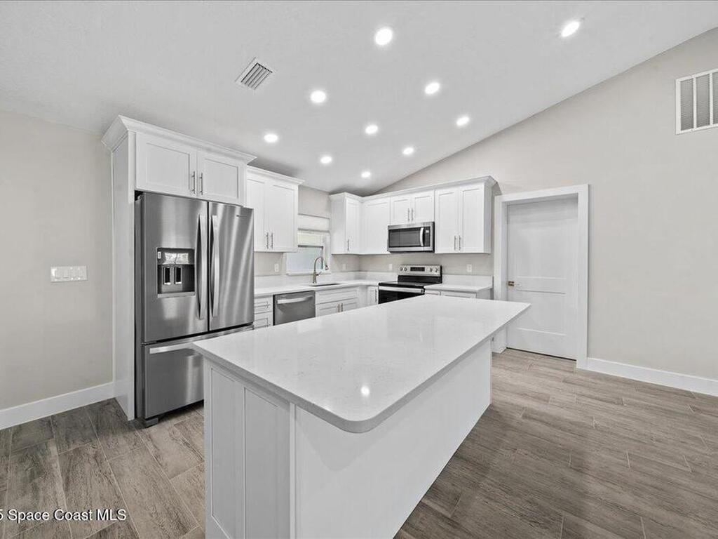 2060 Newfound Harbor Drive, Merritt Island, FL 32952