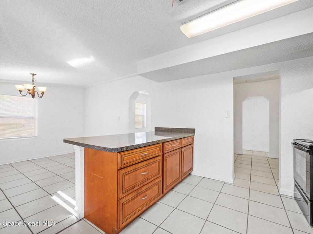 907 Espanola Way, Melbourne, FL 32901