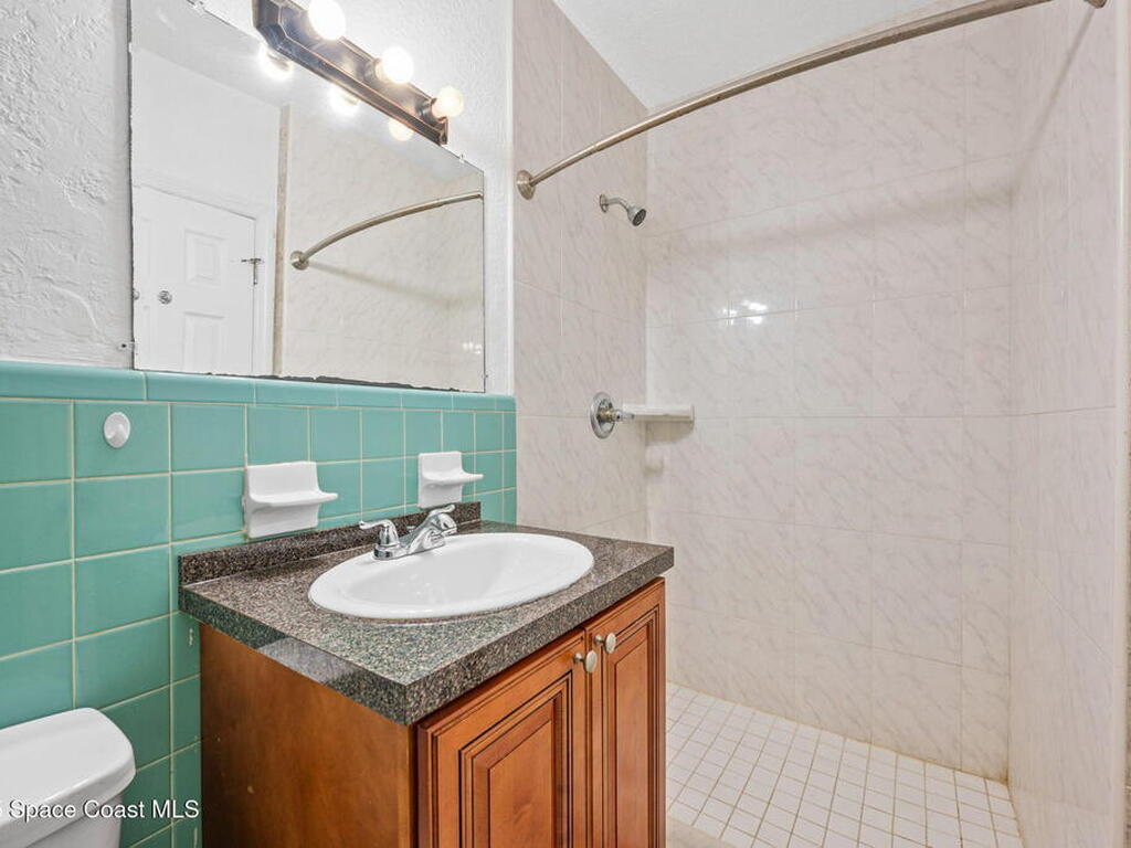 907 Espanola Way, Melbourne, FL 32901