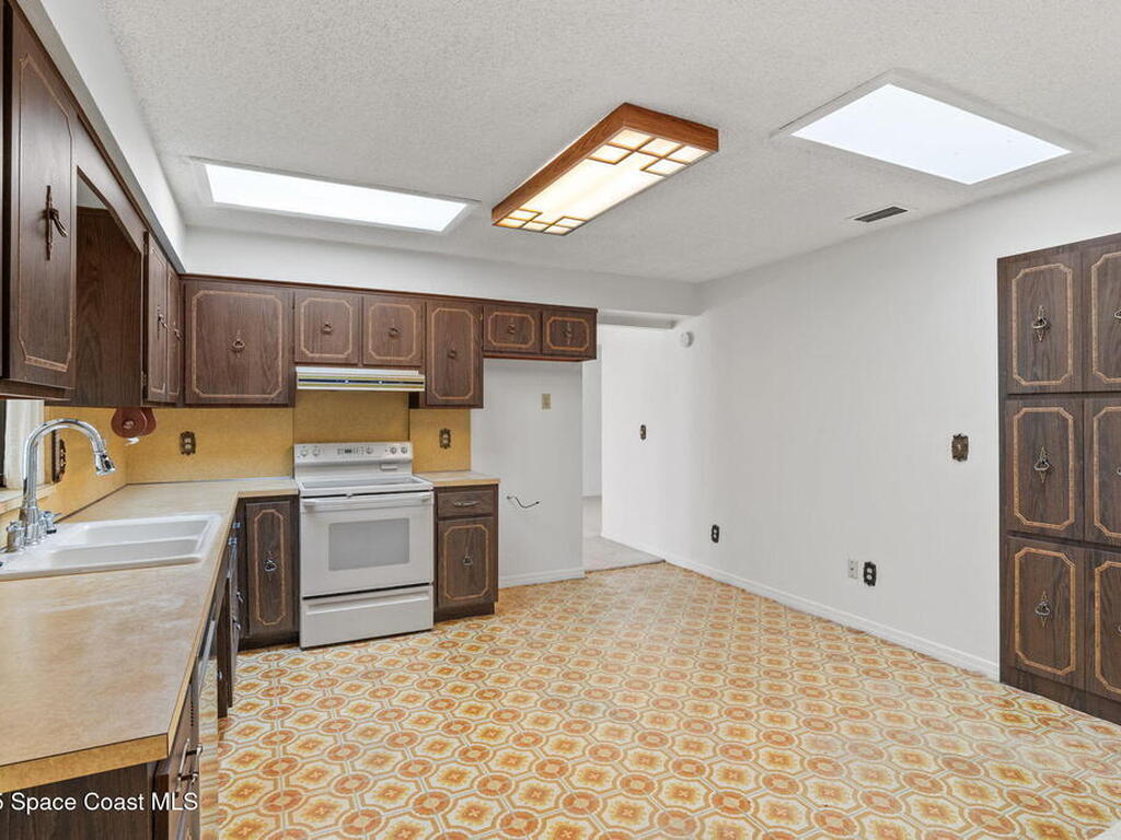 511 Inverness Avenue, Melbourne, FL 32940