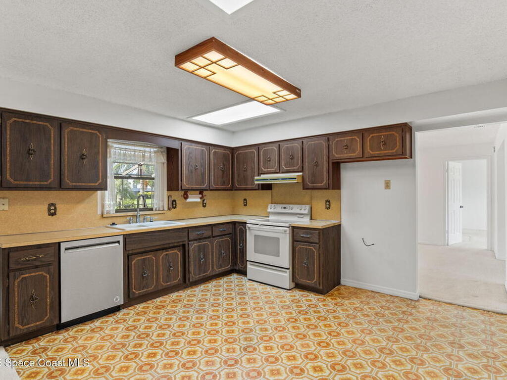 511 Inverness Avenue, Melbourne, FL 32940