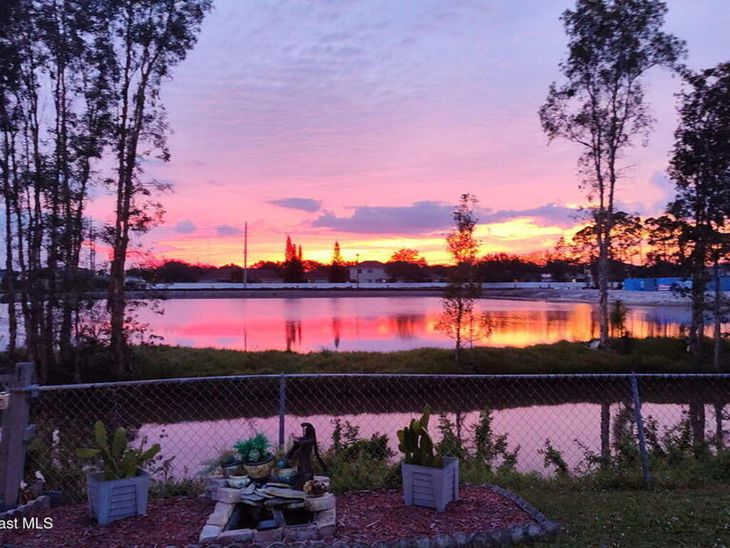 1724 Mango Street, Palm Bay, FL 32905