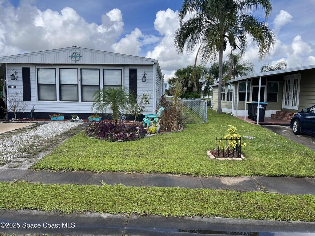 1724 Mango Street, Palm Bay, FL 32905