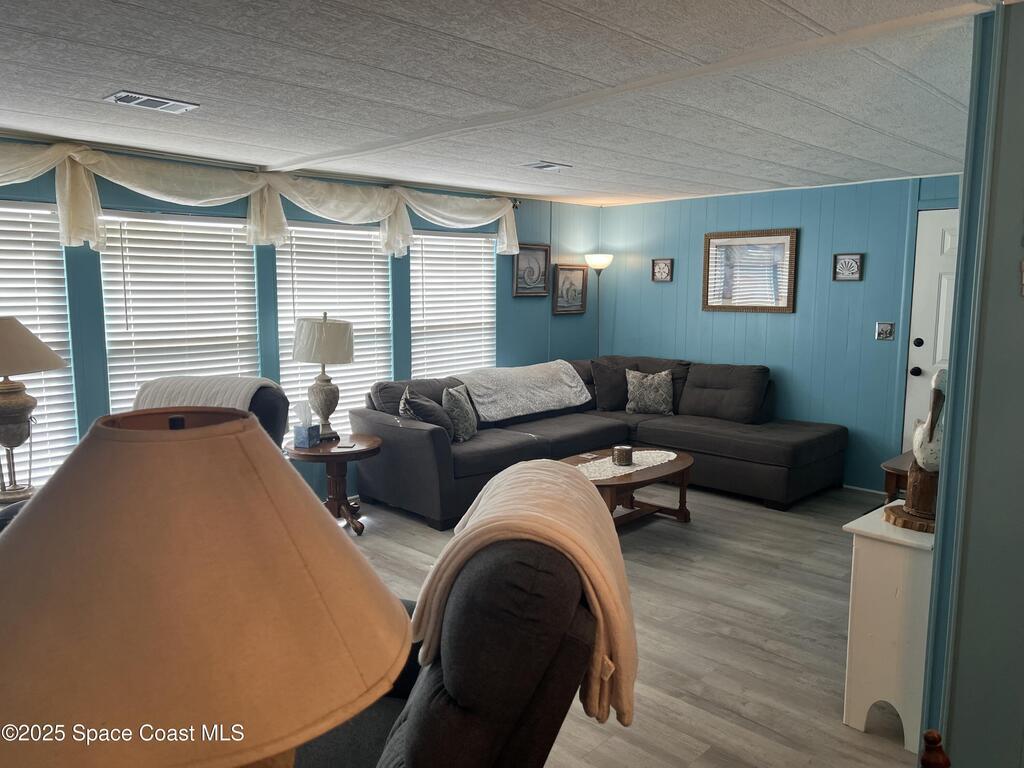 1724 Mango Street, Palm Bay, FL 32905