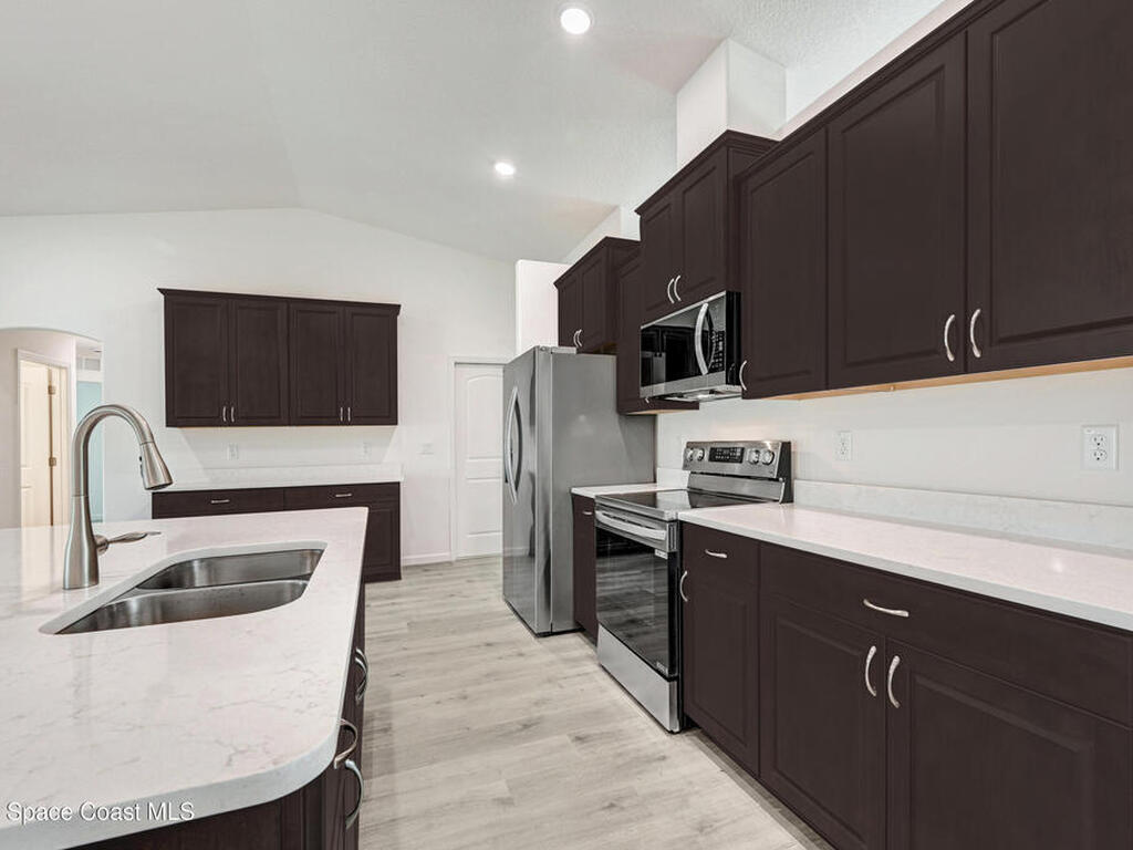 3110 Lakeland Avenue, Palm Bay, FL 32908