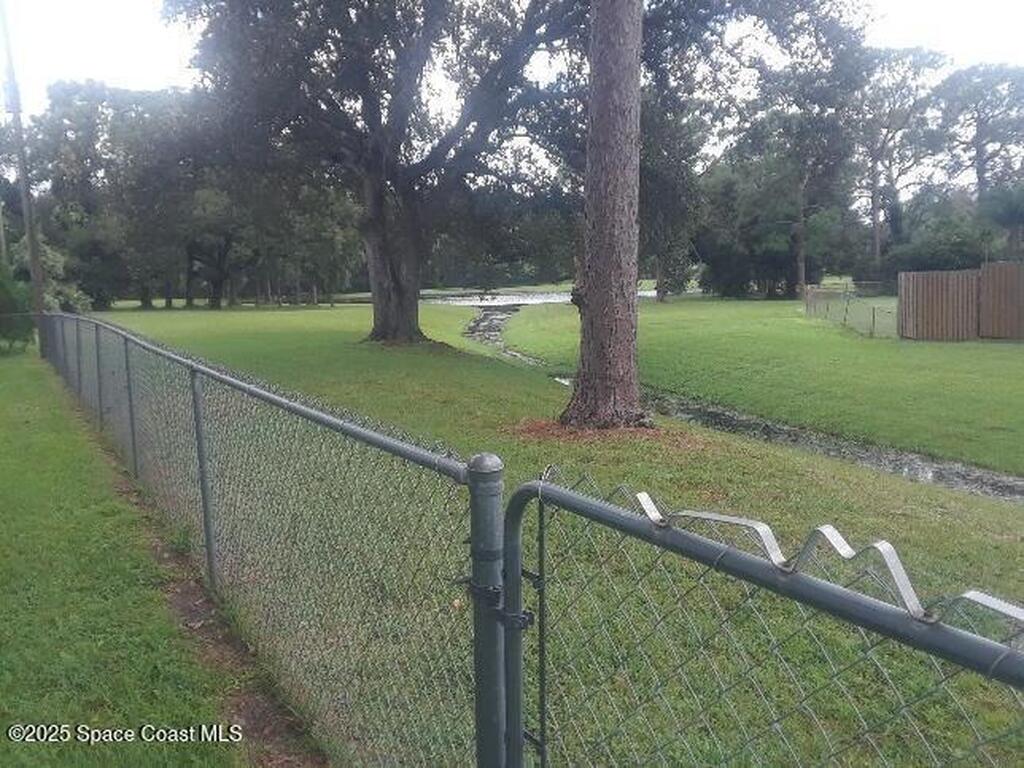 282 Velvet Avenue, Palm Bay, FL 32907