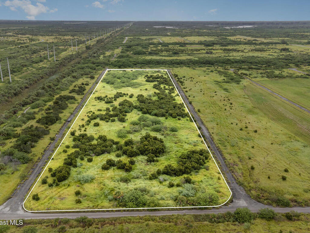 2555 Deviltree Avenue, Palm Bay, FL 32908