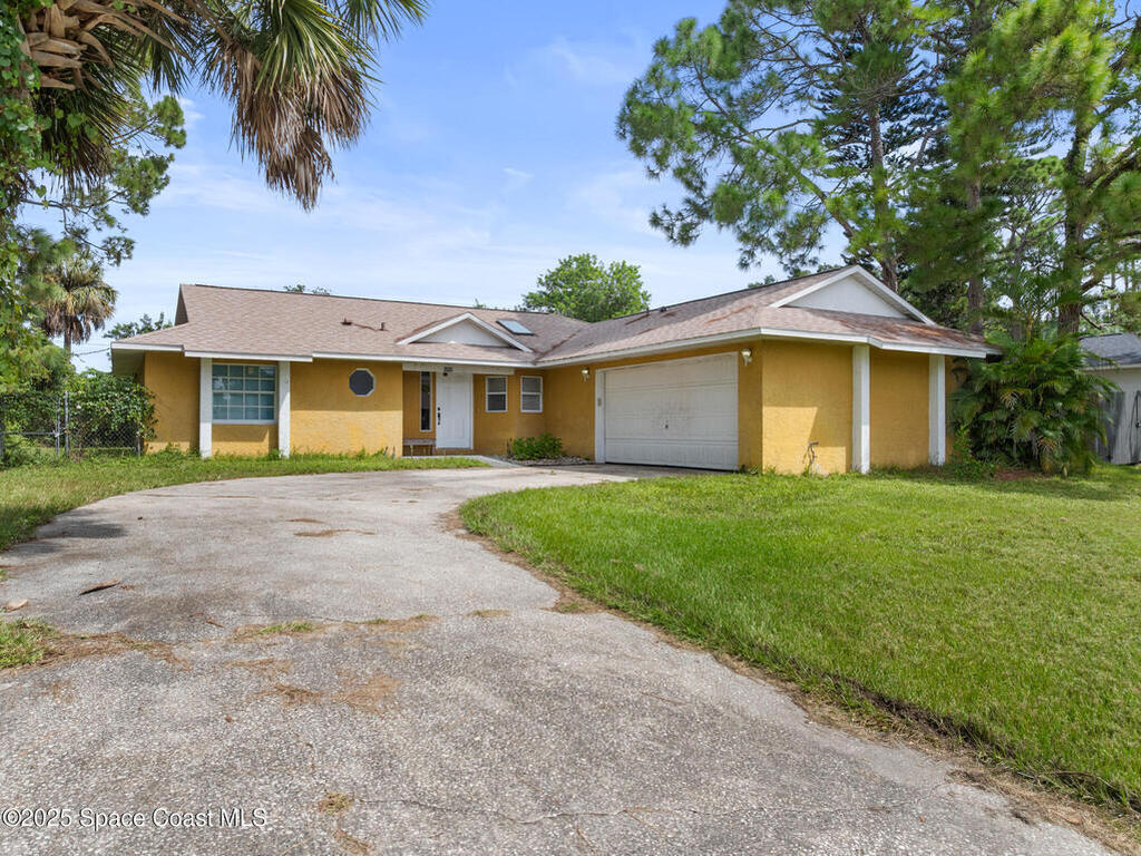 1099 Pace Drive, Palm Bay, FL 32907