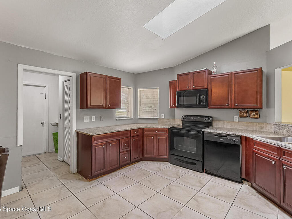 1099 Pace Drive, Palm Bay, FL 32907