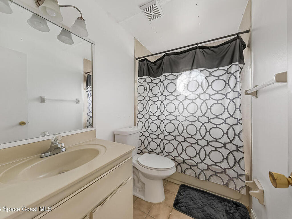 1099 Pace Drive, Palm Bay, FL 32907