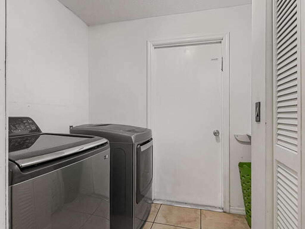 1099 Pace Drive, Palm Bay, FL 32907