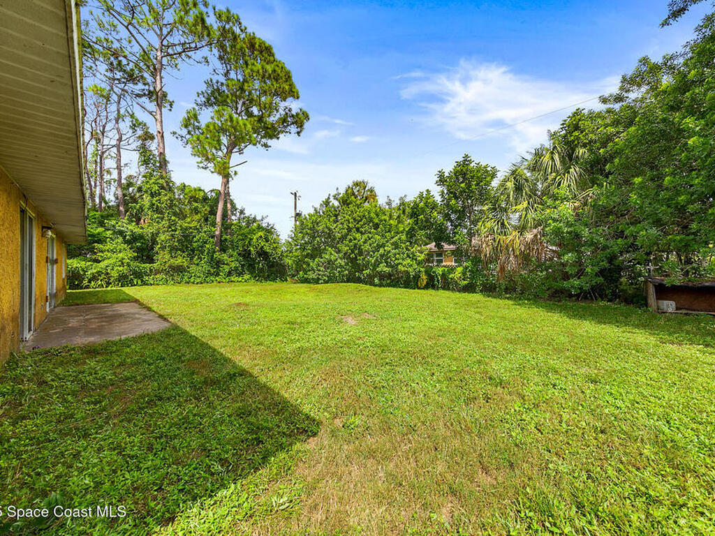 1099 Pace Drive, Palm Bay, FL 32907