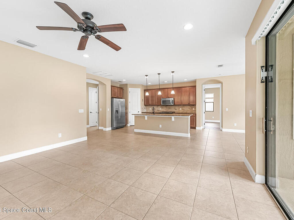 8582 Strom Park Drive, Melbourne, FL 32940