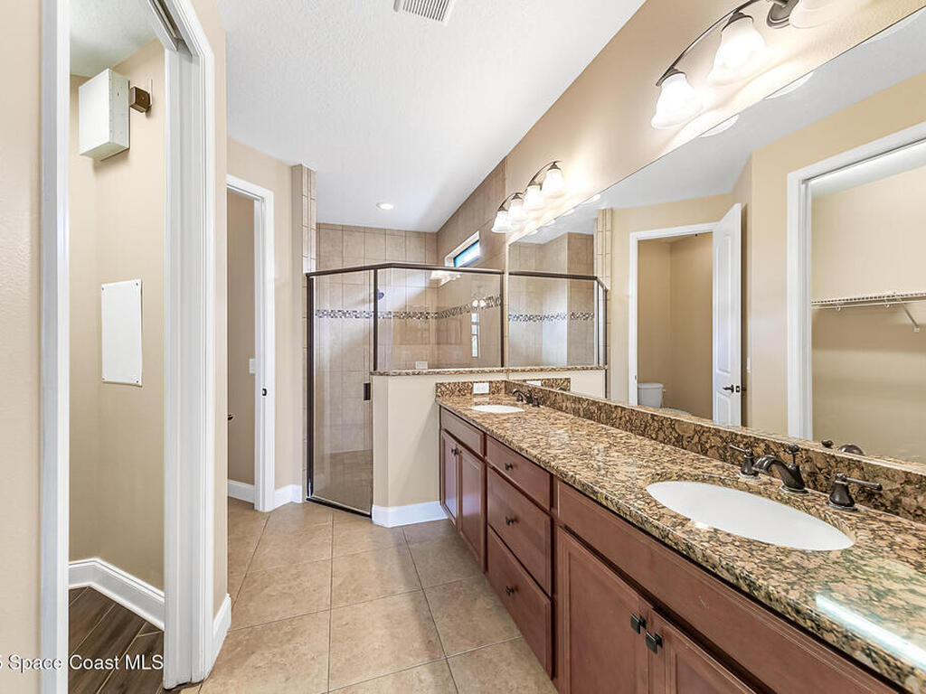 8582 Strom Park Drive, Melbourne, FL 32940