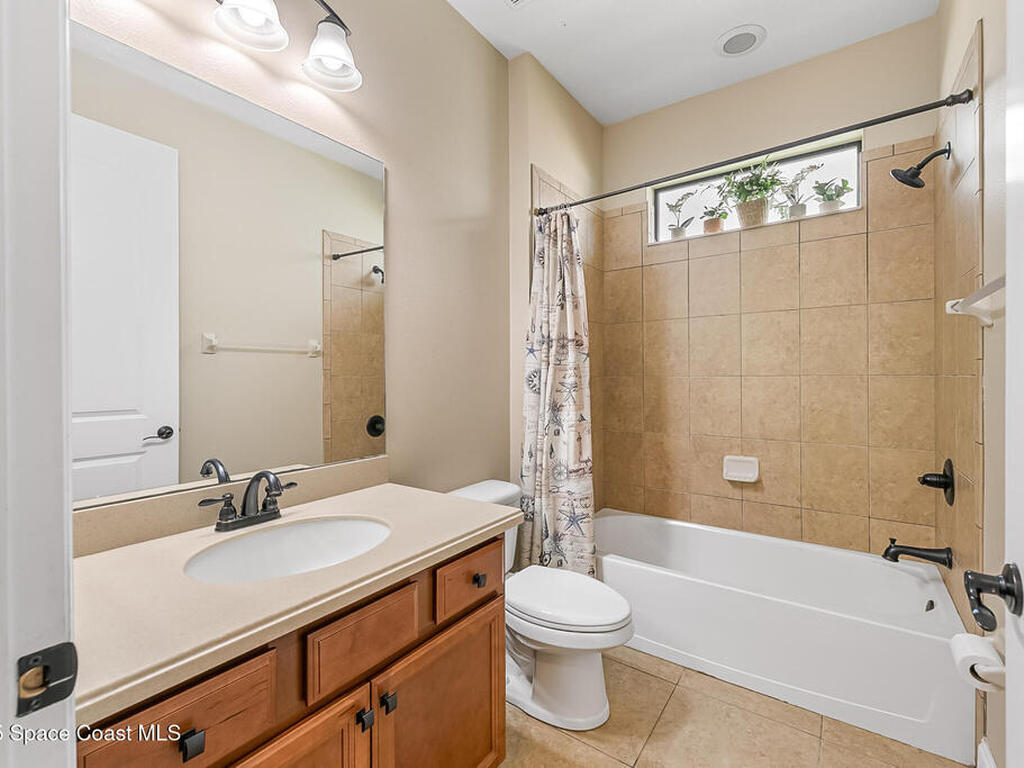 8582 Strom Park Drive, Melbourne, FL 32940