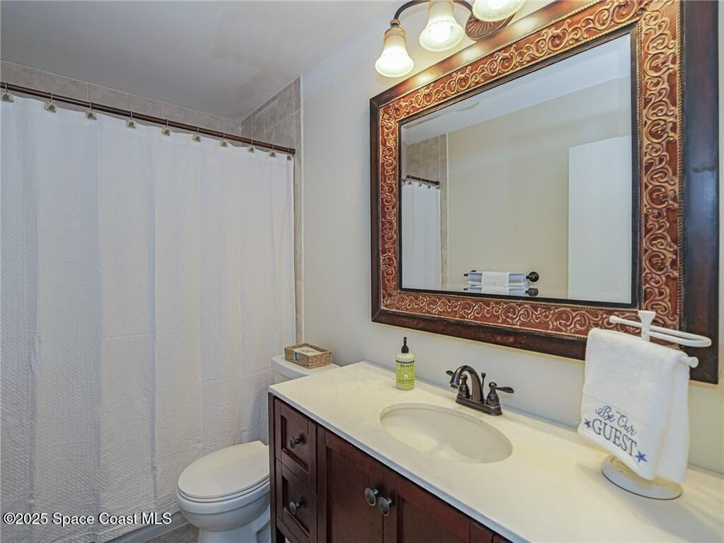 111 Springlake Court, Vero Beach, FL 32962