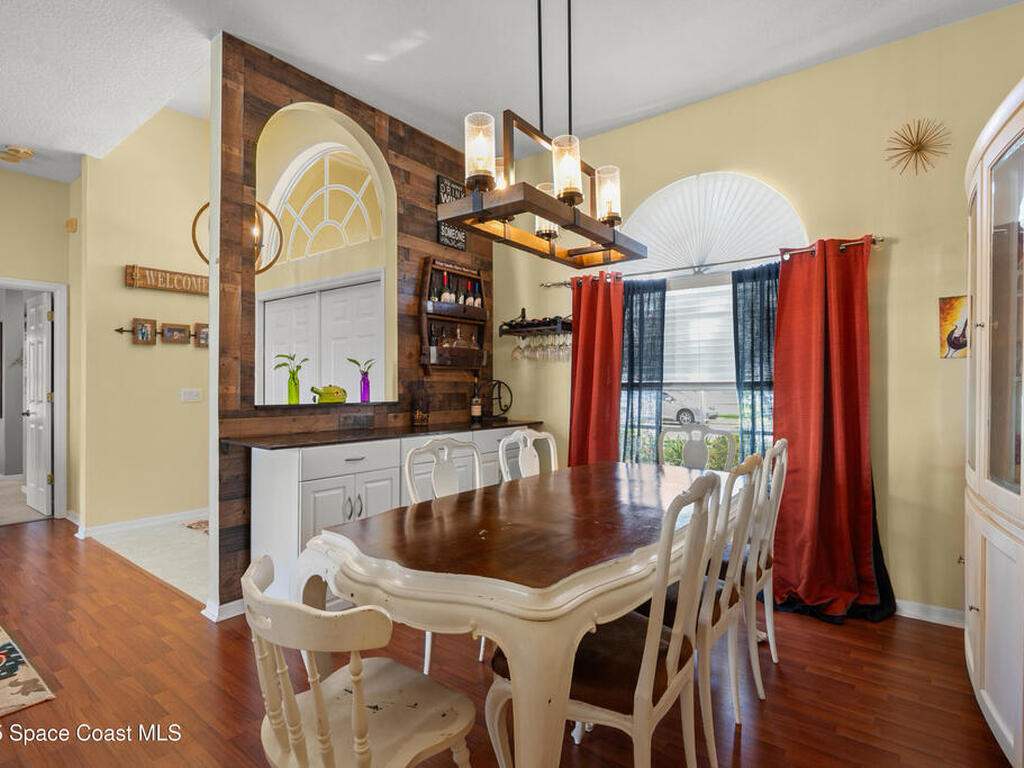 2618 Aston Circle, Melbourne, FL 32940