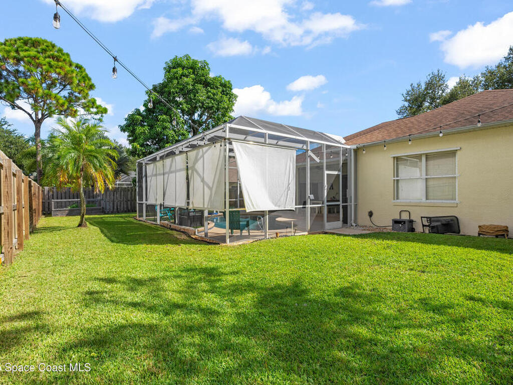 2618 Aston Circle, Melbourne, FL 32940