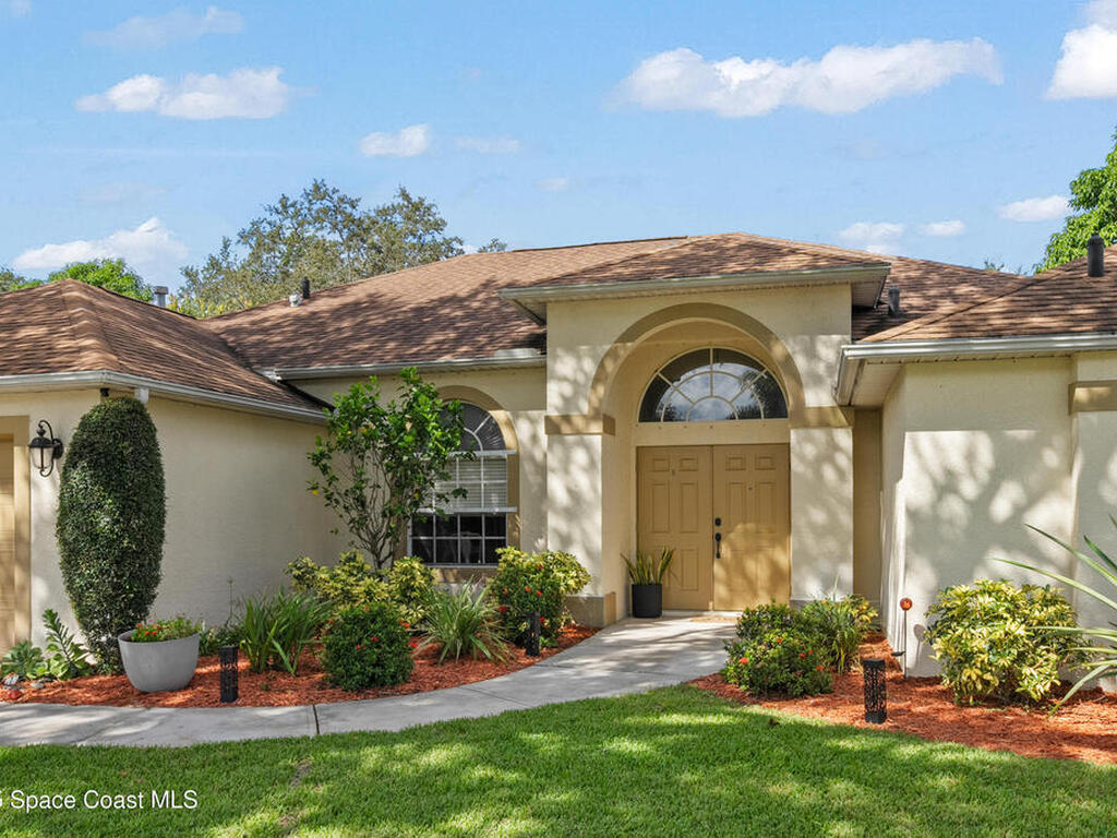 2618 Aston Circle, Melbourne, FL 32940