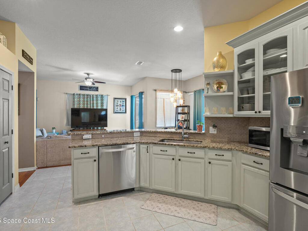 2618 Aston Circle, Melbourne, FL 32940