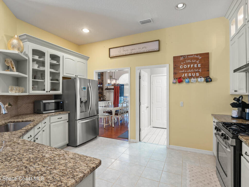 2618 Aston Circle, Melbourne, FL 32940