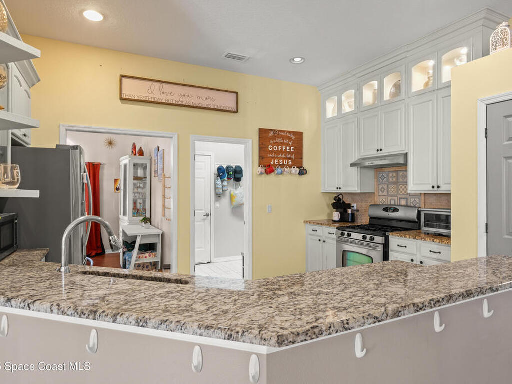 2618 Aston Circle, Melbourne, FL 32940