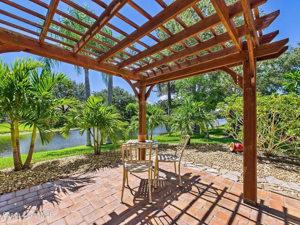 946 Shaw Circle, Melbourne, FL 32940