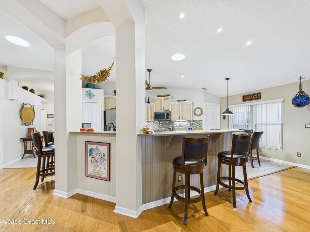 946 Shaw Circle, Melbourne, FL 32940